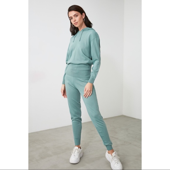 NWT Knitted Mint Cardigan Tank Joggers Set - Picture 3 of 6